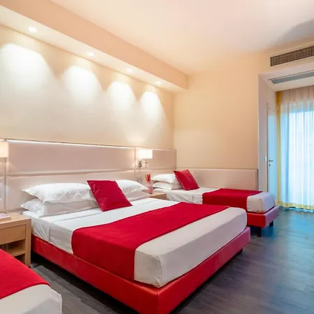 2000 Hotel 3*