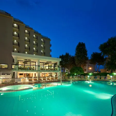 ホテル 2000 リッチョーネ